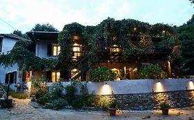 Ghermaniko Guesthouse
